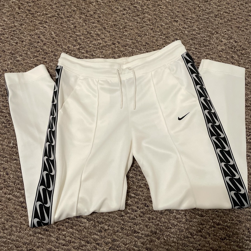 nike trackpants